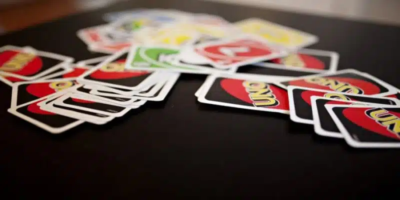 how to play uno.